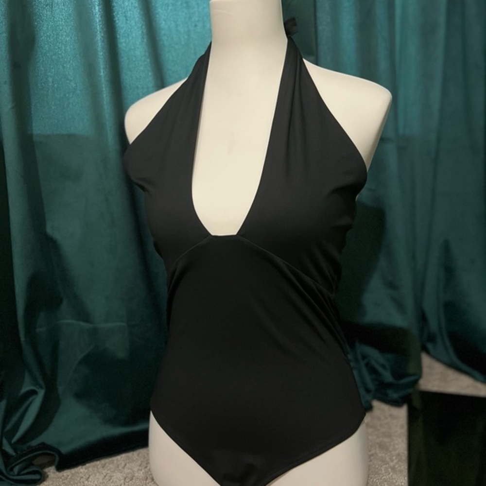 ReoRia Elegant Black Halter One-Piece Swimsuit